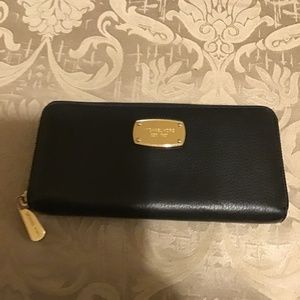 Micheal Kors Wallet